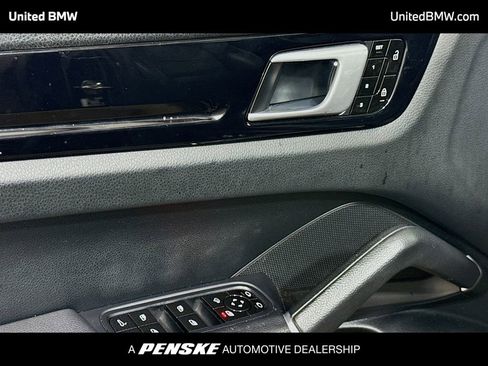 Used 2019 Porsche Cayenne image 3