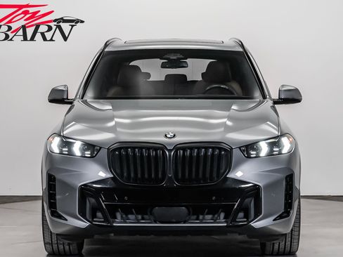 Used 2024 BMW X5 xDrive40i w/ M Sport Package image 8