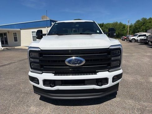 New 2025 Ford F250 Platinum AWD/4WD image 3