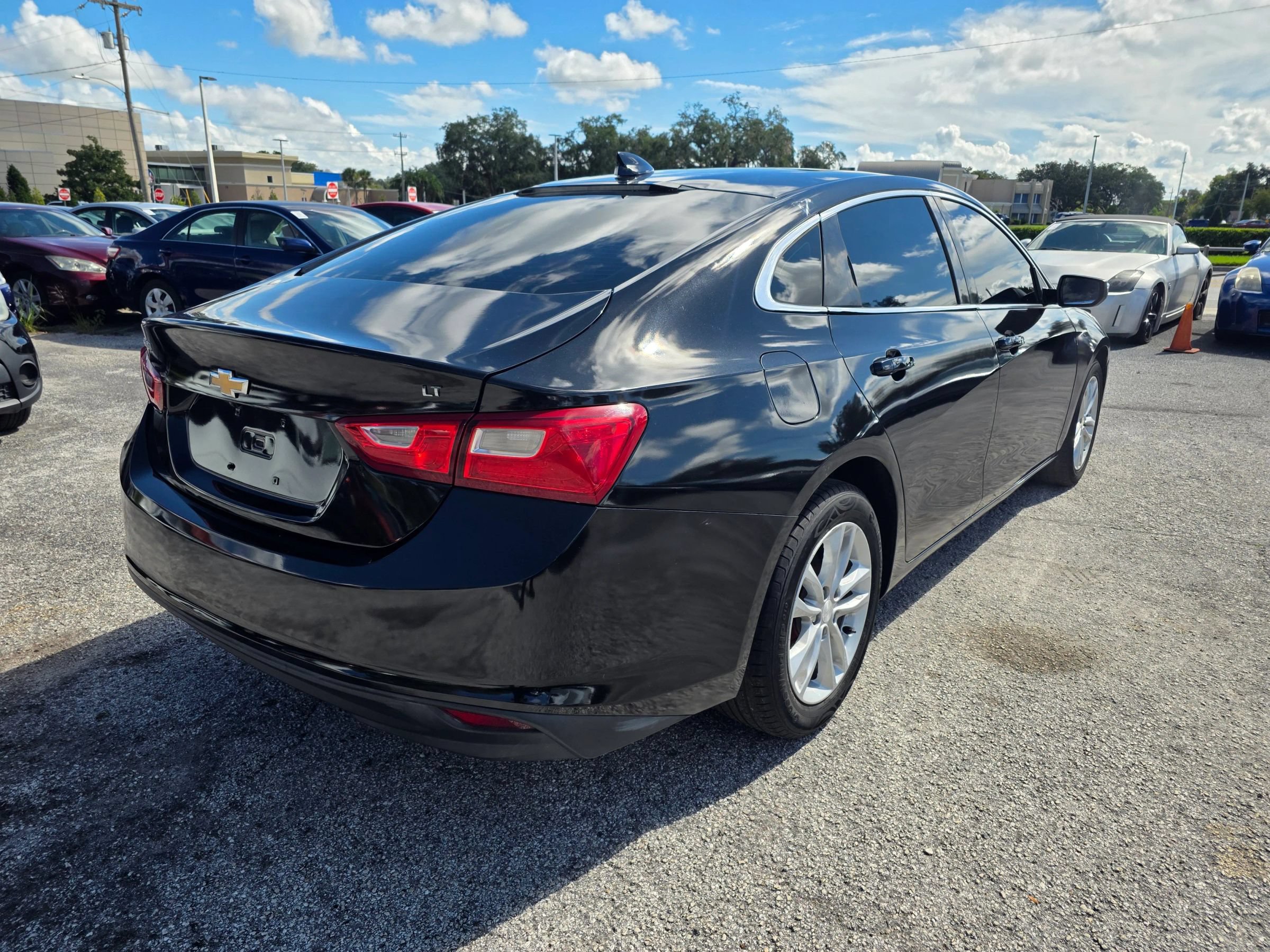 Used 2018 Chevrolet Malibu LT FWD image 7