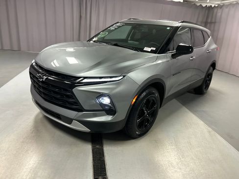 Used 2024 Chevrolet Blazer LT w/ Convenience Package image 3