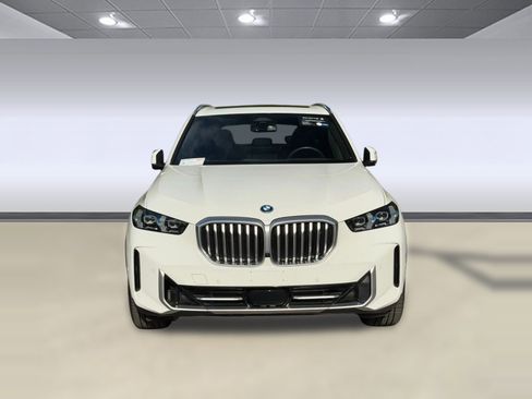 Certified 2025 BMW X5 xDrive50e w/ Premium Package AWD/4WD image 6