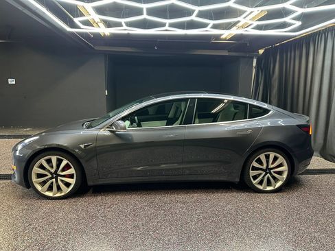 Used 2018 Tesla Model 3 Long Range AWD/4WD image 4