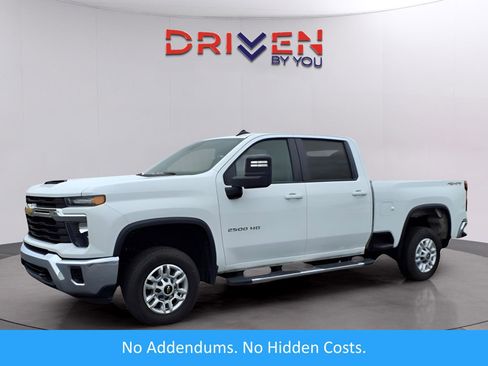 Used 2024 Chevrolet Silverado 2500 LT image 1