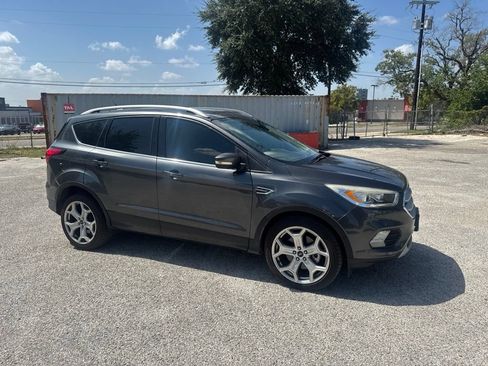 Used 2019 Ford Escape Titanium FWD image 7