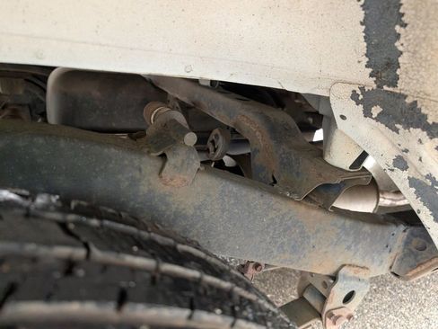 Used 1995 Toyota T100 DX RWD image 8
