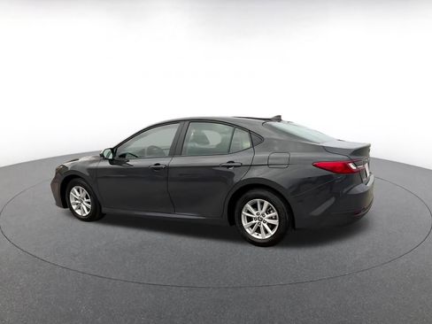 Used 2025 Toyota Camry LE image 10