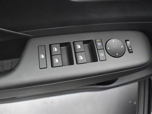 Used 2026 Hyundai Kona SE image 9