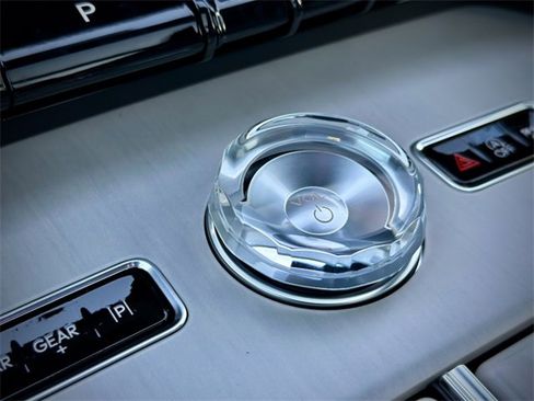 New 2025 Lincoln Navigator Reserve w/ Jet Appearance Package image 13