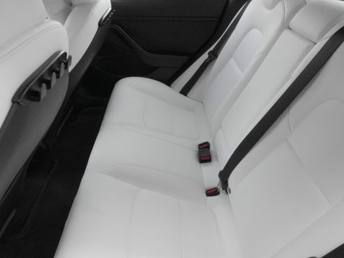 Used 2023 Tesla Model 3 Standard Range RWD image 31