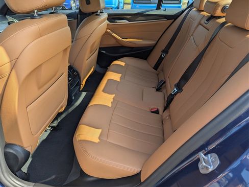 Used 2021 BMW 530i w/ Convenience Package image 9