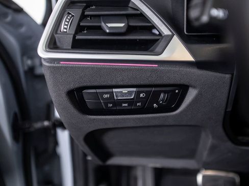 Used 2024 BMW 330i Sedan w/ M Sport Package image 36