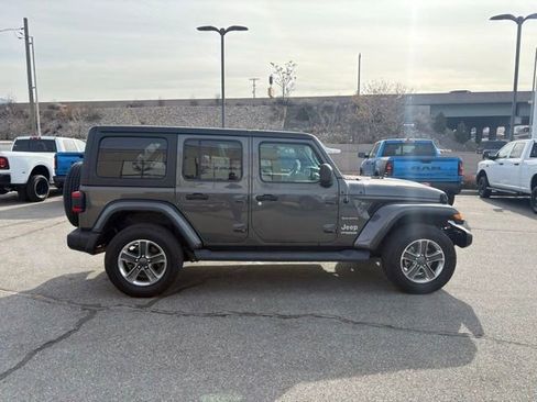 Used 2019 Jeep Wrangler Unlimited Sahara image 7