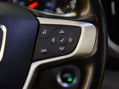 Used 2020 GMC Terrain SLT w/ Preferred Package image 19