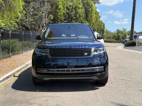 Used 2023 Land Rover Range Rover Long Wheelbase SE image 7