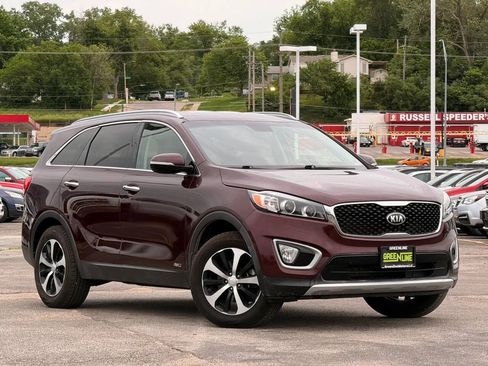 Used 2017 Kia Sorento EX w/ EX Premium Package AWD/4WD image 1