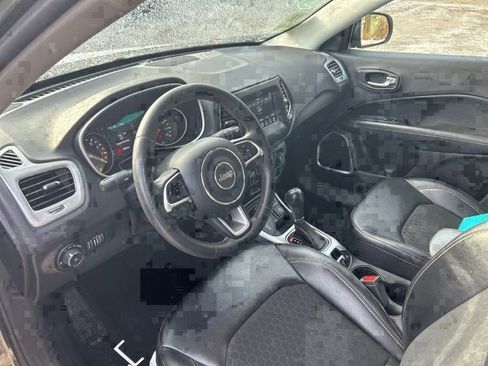 Certified 2021 Jeep Compass Latitude image 8