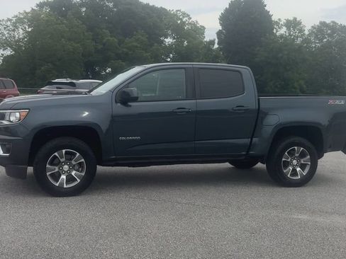 Used 2019 Chevrolet Colorado Z71 AWD/4WD image 5