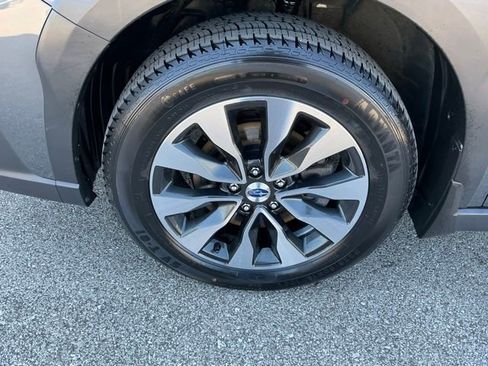 Certified 2023 Subaru Outback Limited AWD/4WD image 10