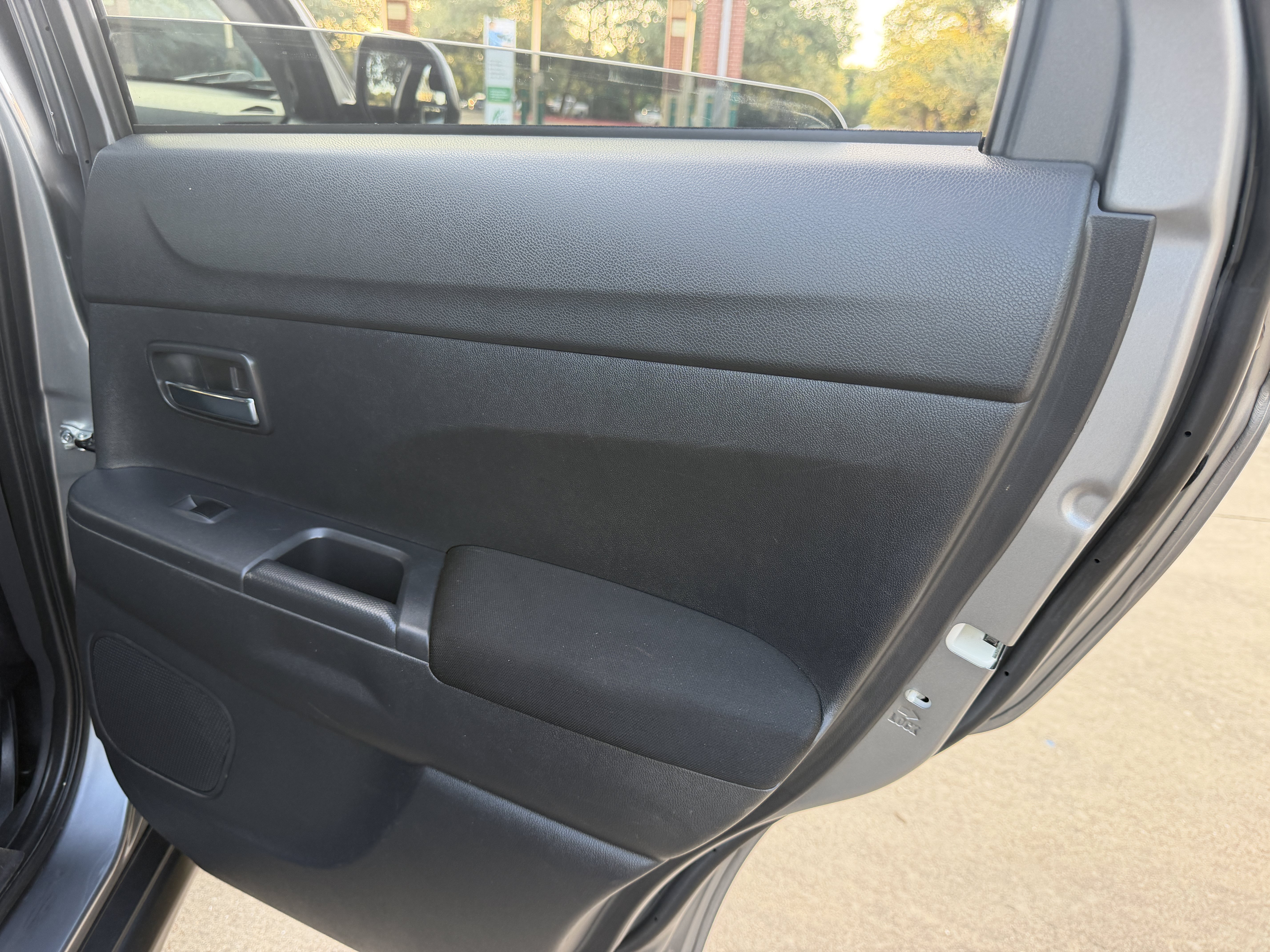 Used 2021 Mitsubishi Outlander Sport ES AWD/4WD image 12
