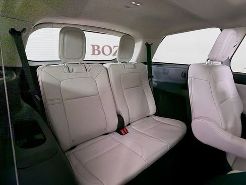 New 2026 Lincoln Aviator 2WD image 30