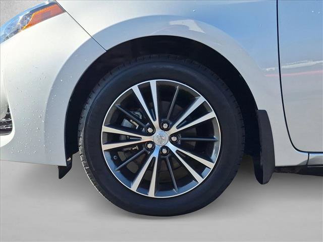 Used 2017 Toyota Corolla LE w/ Carpet Mat Package (TMS) FWD image 15