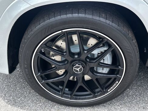 Certified 2025 Mercedes-Benz GLE 53 AMG 4MATIC image 13