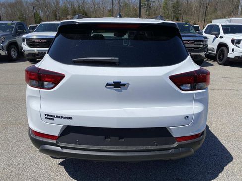 New 2026 Chevrolet TrailBlazer LT w/ Convenience Package AWD/4WD image 4