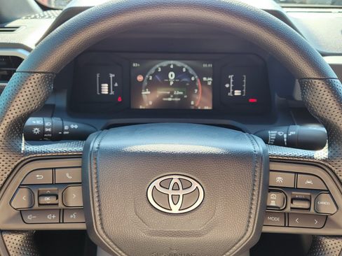 New 2026 Toyota Tacoma SR5 image 17