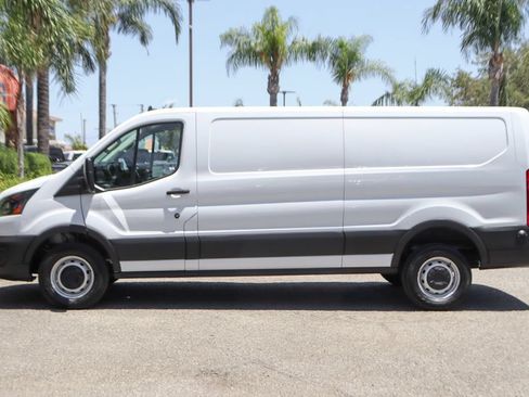 Used 2024 Ford Transit 250 Low Roof RWD image 5
