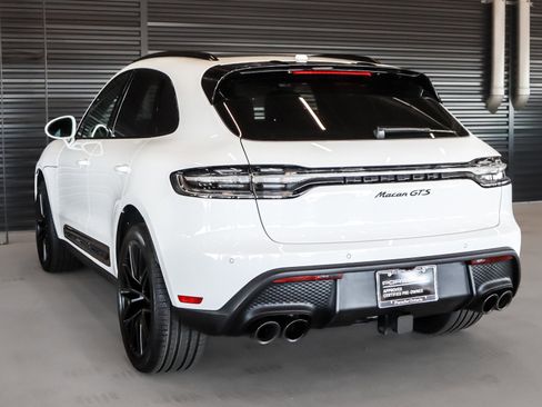 Used 2025 Porsche Macan GTS image 3