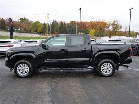 Used 2024 Toyota Tacoma SR5 image 3