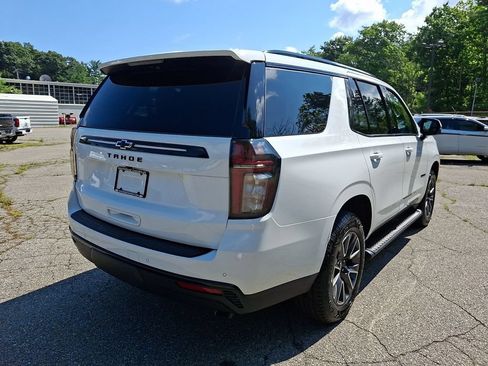 Used 2023 Chevrolet Tahoe Z71 w/ Luxury Package AWD/4WD image 7