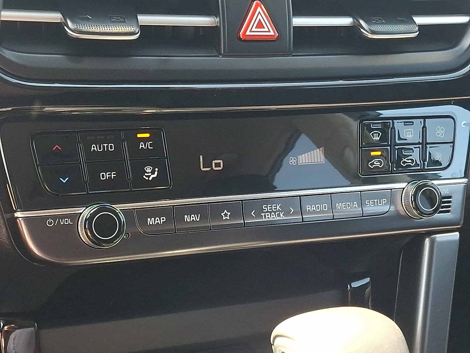 New 2026 Kia Seltos S AWD/4WD image 15