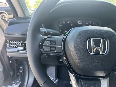 New 2025 Honda Accord Touring image 31