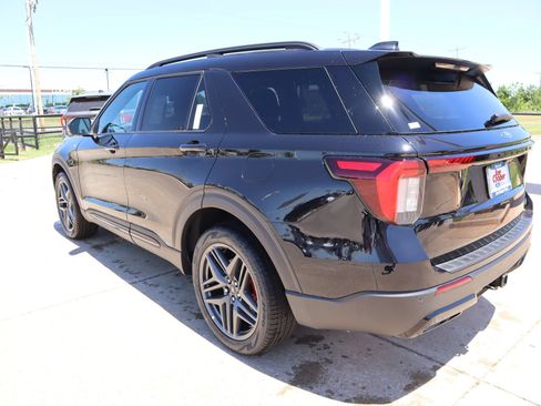 New 2026 Ford Explorer ST-Line w/ ST-Line Street Pack AWD/4WD image 24