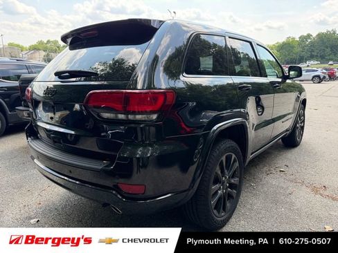 Used 2019 Jeep Grand Cherokee Altitude AWD/4WD image 2