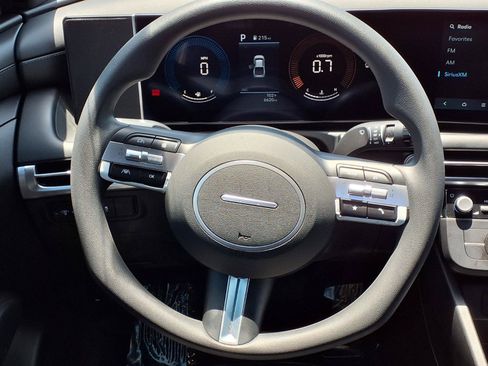 Used 2025 Hyundai Santa Cruz SE FWD image 20