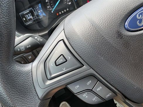 Used 2024 Ford Edge SE image 13