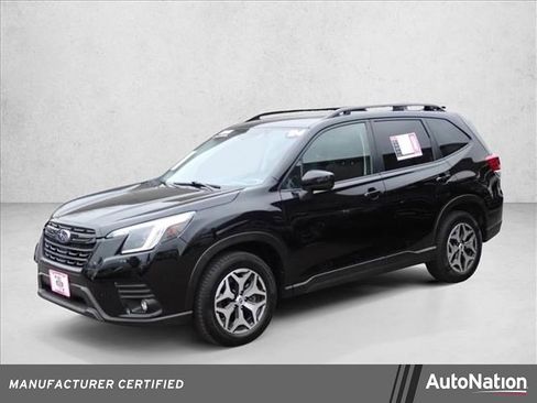 Used 2024 Subaru Forester Premium image 1