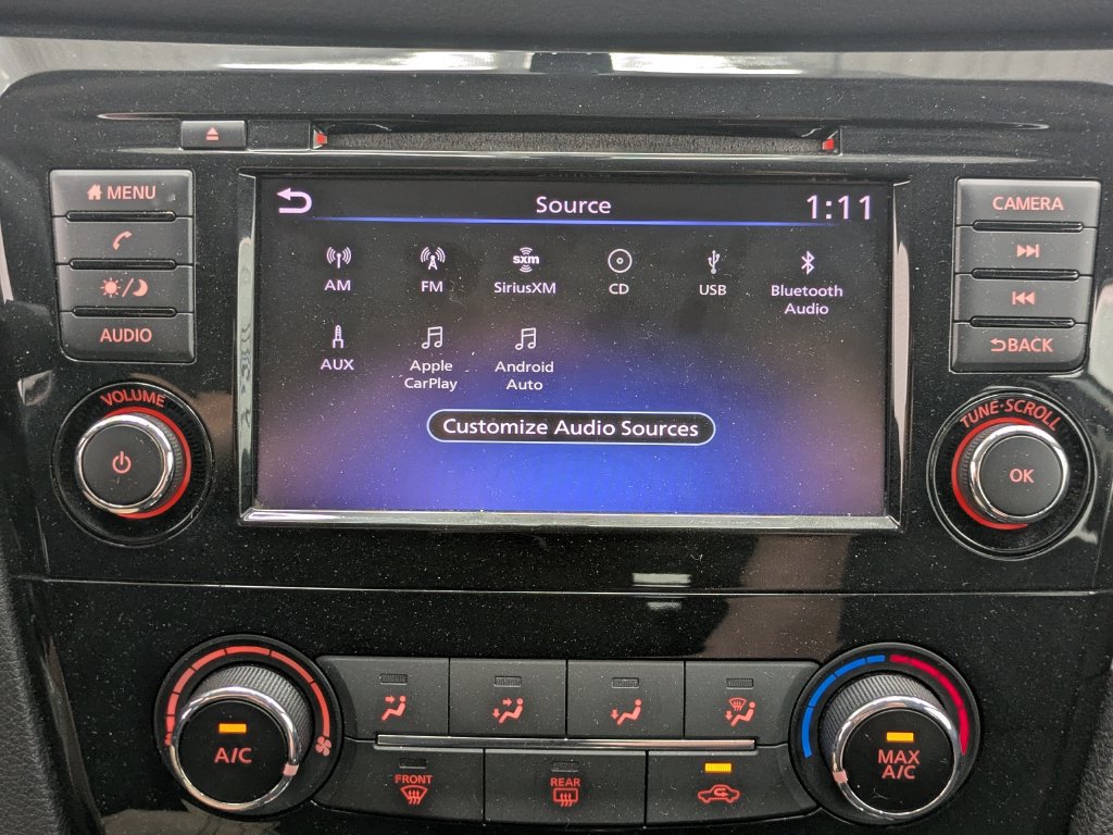 Used 2018 Nissan Rogue SV FWD image 9