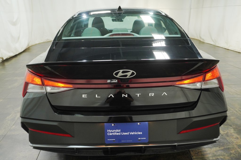 Certified 2026 Hyundai Elantra Sport FWD image 5