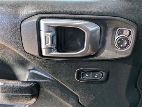 Used 2021 Jeep Wrangler Unlimited Sport AWD/4WD image 15