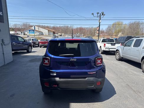 Used 2016 Jeep Renegade Trailhawk w/ Cold Weather Group image 5