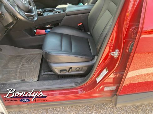Used 2024 Nissan Rogue SV w/ SV Premium Package FWD image 7