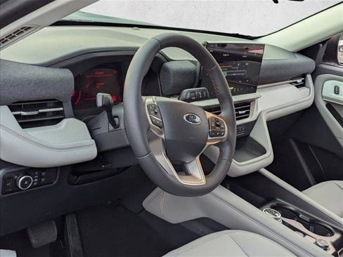 New 2026 Ford Explorer Active w/ Active Comfort Package image 3