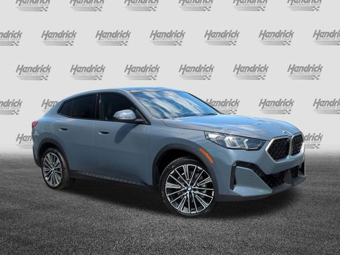 New 2026 BMW X2 xDrive28i w/ Convenience Package AWD/4WD image 2