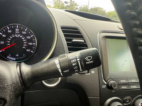 Used 2017 Kia Forte S w/ S Premium Package image 17