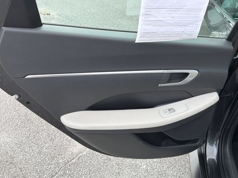 Used 2022 Hyundai Sonata SE image 21