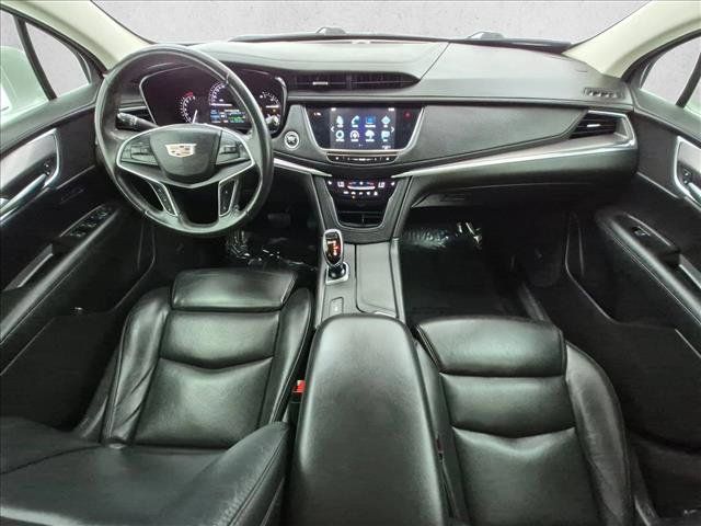 Used 2017 Cadillac XT5 Luxury w/ Driver Awareness Package FWD image 20